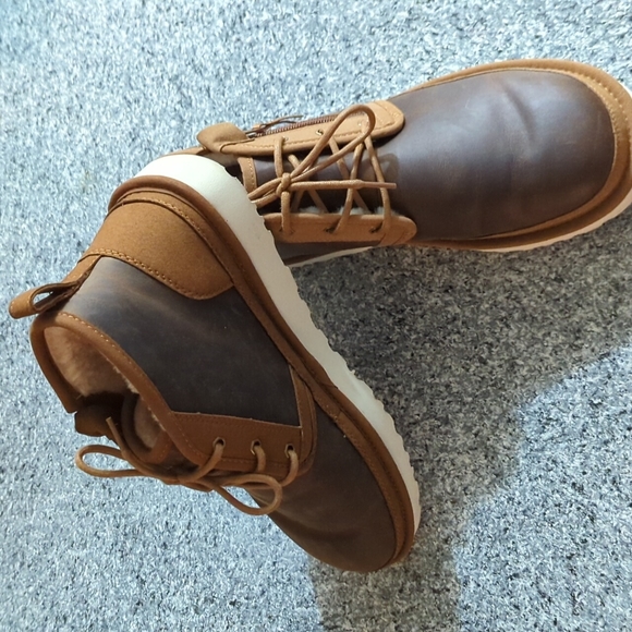 UGG Other - Men's UGGs (great condition)